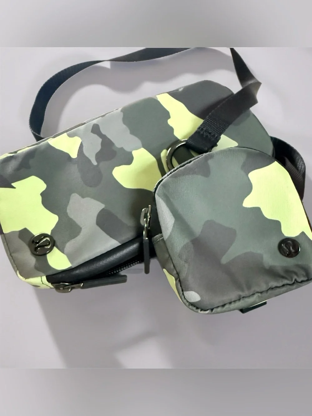lululemon Phone Crossbody Heritage Camo Neo Mint Multi Adjustable Strap Travel